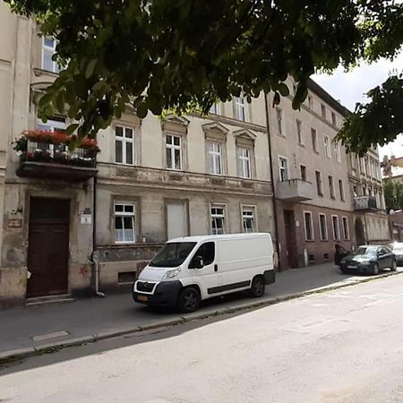 Lemuria Apartament Szkolna Centrum 莱格尼察 外观 照片
