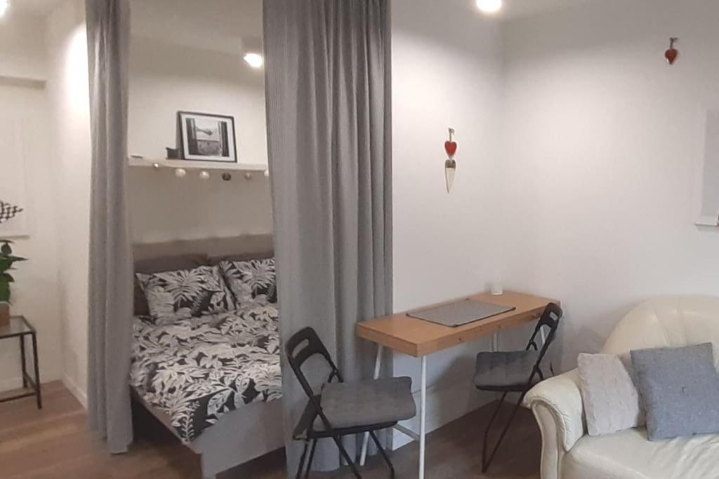 Lemuria Apartament Szkolna Centrum 莱格尼察 外观 照片