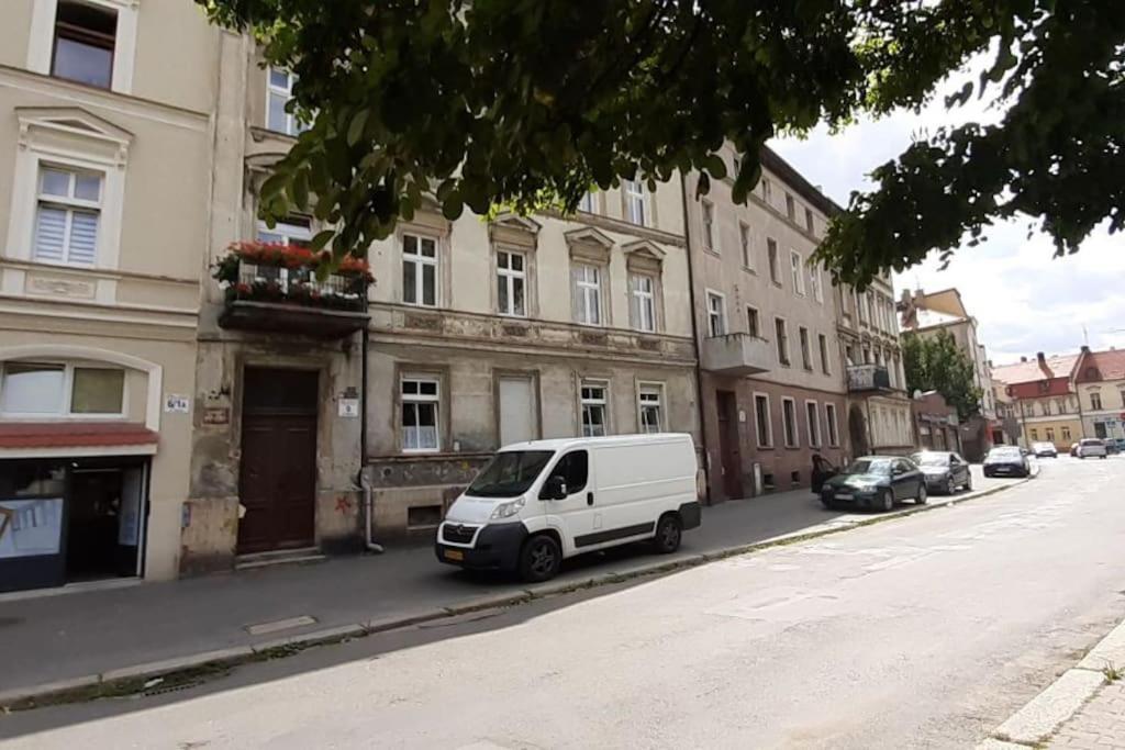 Lemuria Apartament Szkolna Centrum 莱格尼察 外观 照片